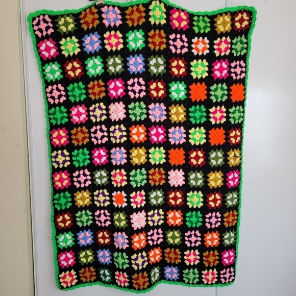 Vintage Handmade Crochet Granny Square Afghan Throw Blanket 50by39 - Picture 12 of 12